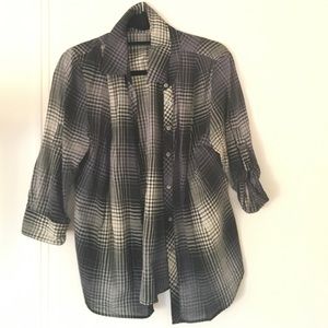 Joie size M Plaid button down with button cuff 3/4 sleeves. In great condition.